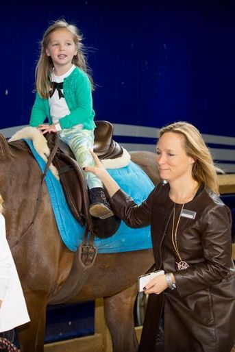 La princesse Margarita de Bourbon Parme et sa fille Paola au Jumping Amsterdam, le 1er février 2015