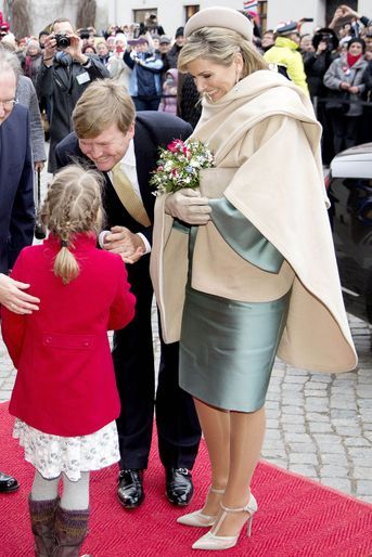 La reine Maxima des Pays-Bas dans une robe Natan en Allemagne le 9 février 2017