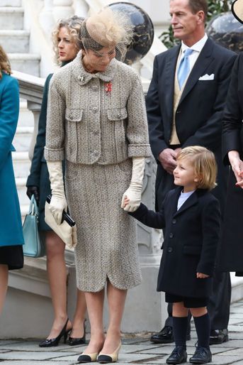 La princesse Caroline de Hanovre avec son petit-fils Sacha à Monaco le 19 novembre 2016