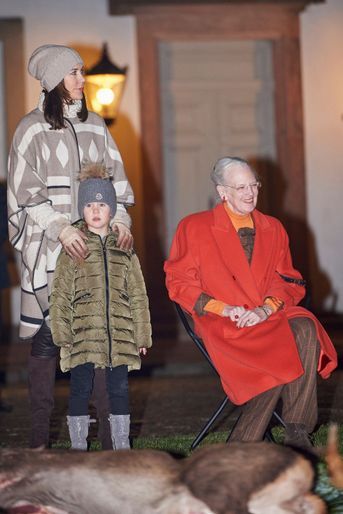 La princesse Joséphine de Danemark avec la reine Margrethe II et la princesse Mary à Fredensborg, le 22 novembre 2016