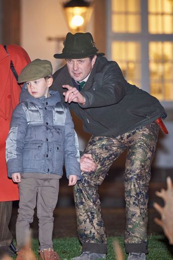 Le prince Vincent de Danemark avec le prince Frederik à Fredensborg, le 22 novembre 2016