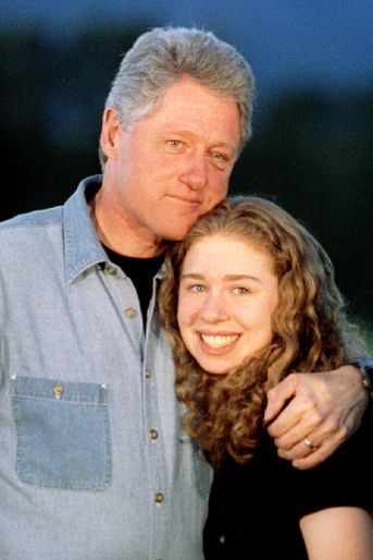Bill et Chelsea Clinton, en août 1995.