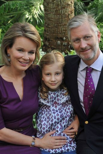 Photo officielle de la princesse Elisabeth de Belgique pour son 10e anniversaire, le 25 octobre 2011