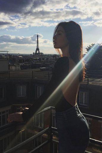 Bella Hadid à Paris