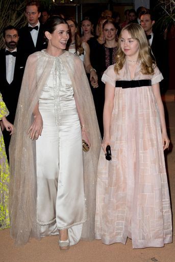 Charlotte Casiraghi avec sa soeur la princesse Alexandra de Hanovre à Monaco, le 19 mars 2016