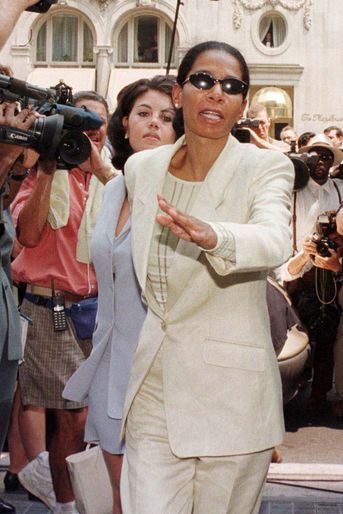 Judy Smith durant l&#039;affaire Monica Lewinsky en 1998.