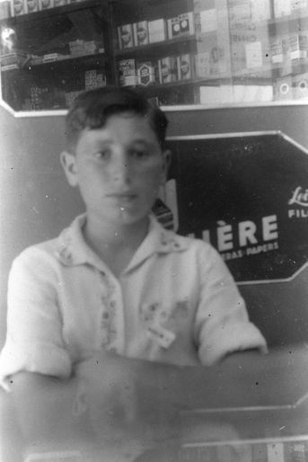 Shimon Peres à l&#039;âge de 13 ans.