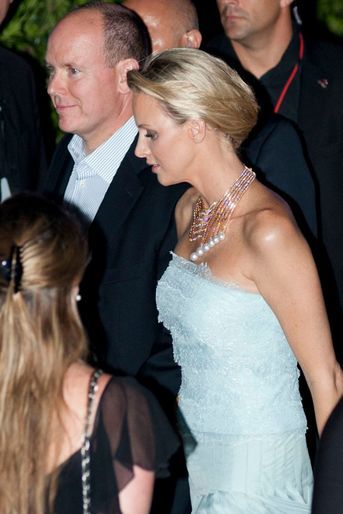 La princesse Charlène avec le prince Albert II de Monaco, à Monaco le 1er juillet 2011