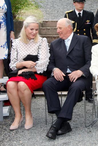 La princesse Mette-Marit et le roi Harald V de Norvège à Oslo, le 7 juin 2016