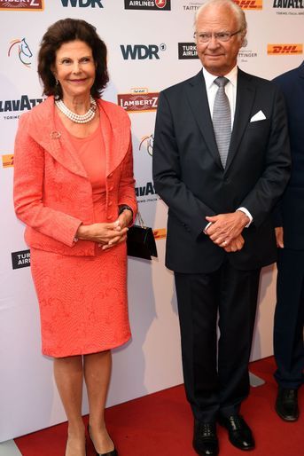 La reine Silvia de Suède et le roi Carl XVI Gustaf à Aachen, le 12 juillet 2016