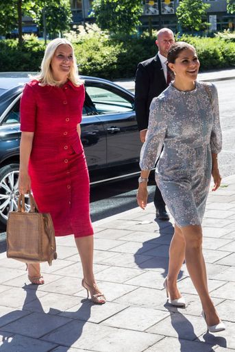 Les princesses Mette-Marit de Norvège et Victoria de Suède à Stockholm, le 13 juin 2016
