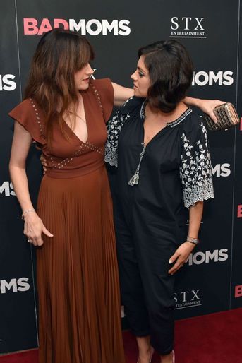 Mila Kunis et Kathryn Hahn à l&#039;avant première de &quot;Bad Moms&quot; à New York
