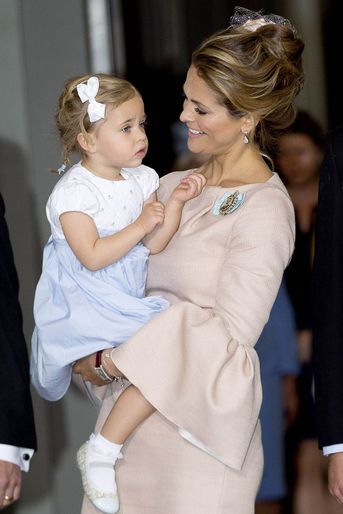 La princesse Madeleine de Suède en Roksanda avec la princesse Leonore à Stockholm, le 27 mai 2016