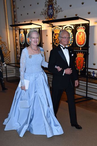 La reine Margrethe II de Danemark avec le roi Carl XVI Gustaf de Suède à Stockholm, le 30 avril 2016