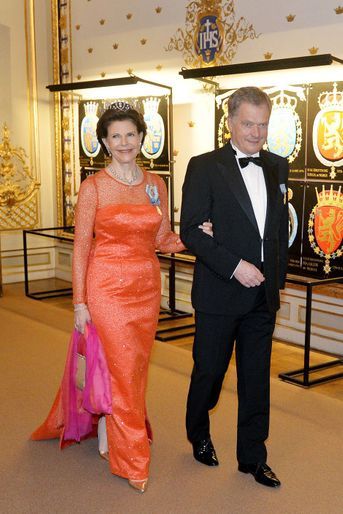 La reine Silvia de Suède avec le président finlandais à Stockholm, le 30 avril 2016