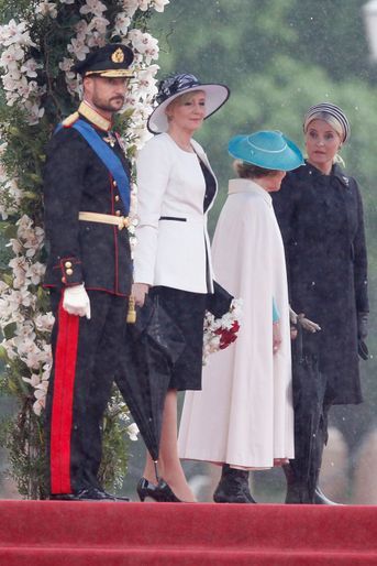 La reine Sonja, la princesse Mette-Marit et le prince Haakon de Norvège avec Agata Kornhauser-Duda à Oslo, le 23 mai 2016