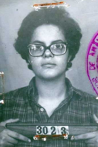 Alors militante marxiste, Dilma Rousseff est arrêtée en 1970.