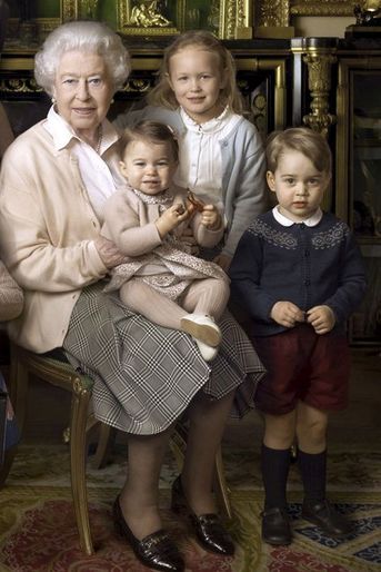 La princesse Charlotte, photo officielle des 90 ans de la reine Elizabeth II diffusée le 21 avril 2016