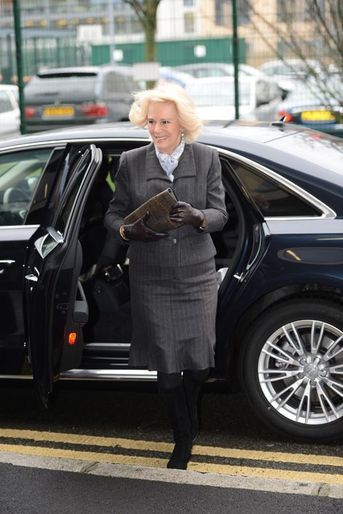 La duchesse de Cornouailles Camilla arrive au Safelives Centre à Londres, le 27 janvier 2016