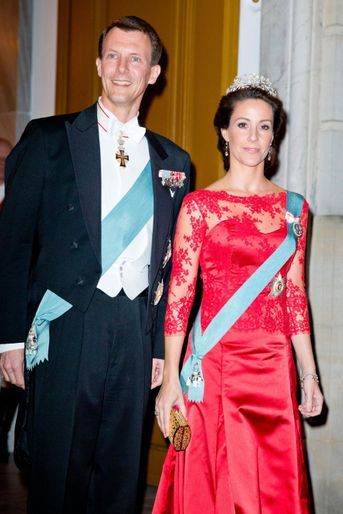 Royal Blog - Au Danemark, la famille royale reçoit en tenue de gala 