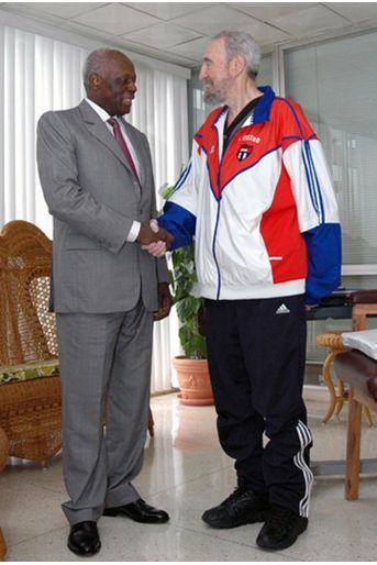 José Eduardo dos Santos avec Fidel Castro en 2007