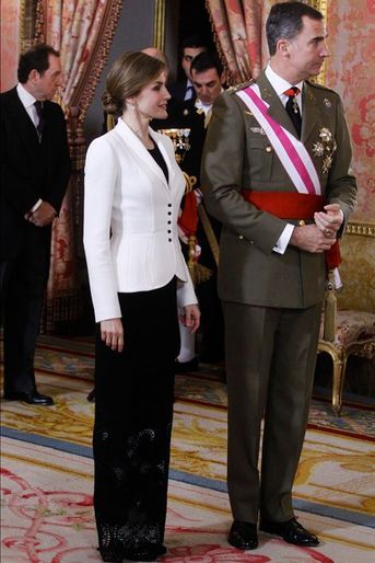 La reine Letizia et le roi Felipe VI d&#039;Espagne au Palais royal à Madrid, le 6 janvier 2016
