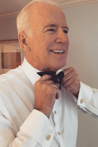 Le vice-président des Etats-Unis Joe Biden se prépare pour la cérémonie des Oscars