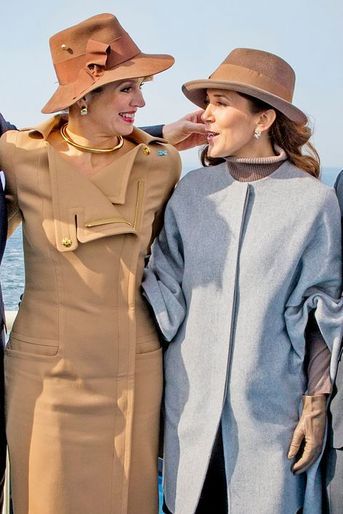 La reine Maxima des Pays-Bas et la princesse Mary de Danemark sur le ferry, le 18 mars 2015