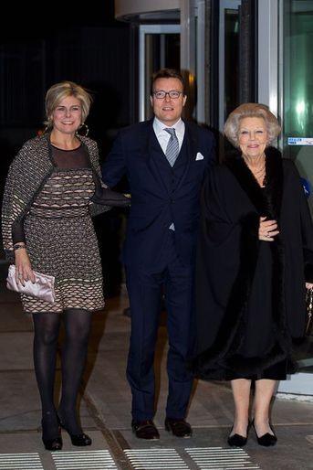 Les princesses Laurentien et Beatrix avec le prince Constantijn des Pays-Bas à La Haye, le 28 janvier 2016