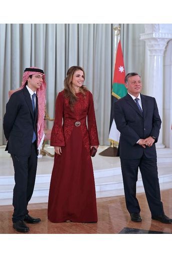 Le couple royal de Jordanie et son fils, le prince héritier Hussein ben Abdallaha.