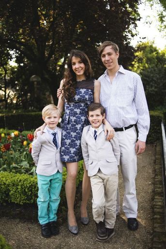 La princesse Tessy du Luxembourg, avec son époux le prince Louis et leurs deux fils, les princes Gabriel et Noah, en 2014