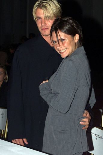 Victoria et David Beckham à Londres, le 25 septembre 1998