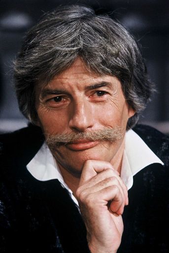 Jean Ferrat lors de l'émission "La chance aux chansons" en 1985.