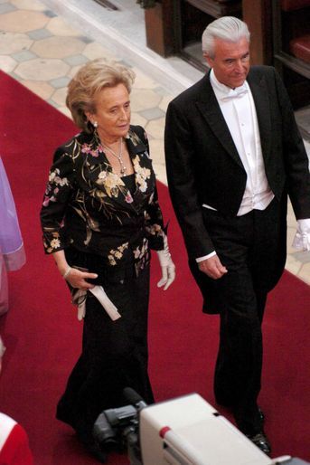 Bernadette Chirac, alors Première dame française, accompagnée du ministre Gilles de Robien, à Copenhague le 14 mai 2004