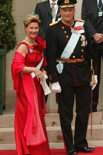 La reine Sonja et le roi Harald V de Norvège à Copenhague, le 14 mai 2004
