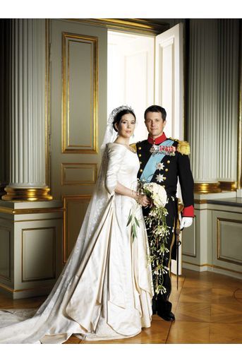 Photo officielle du mariage du prince Frederik de Danemark et de Mary Donaldson, le 14 mai 2004