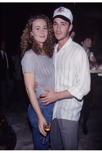 Luke Perry avec son ex-épouse et mère de ses enfants Rachel Sharp dans les années 1990