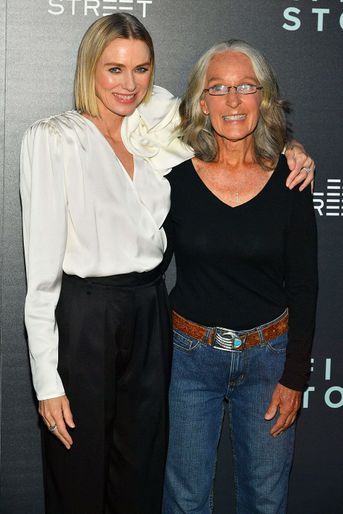 Naomi Watts et Pam Bales à l&#039;avant-première de son film «Infinite Storm», à New York, le 21 mars 2022.