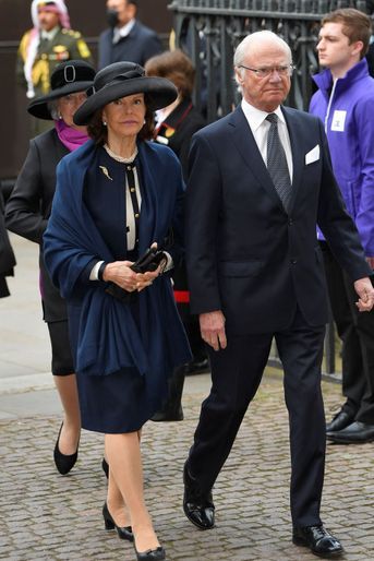 La reine Silvia et le roi Carl XVI Gustaf de Suède à l&#039;abbaye de Westminster, le 29 mars 2022