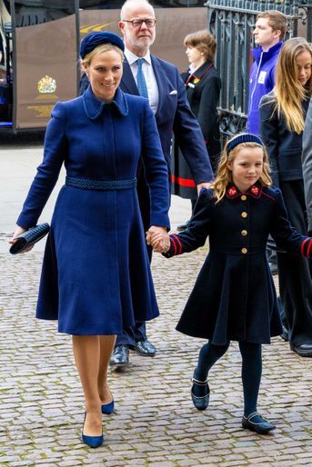 Zara Philipps avec sa fille Mia Tindall à l&#039;abbaye de Westminster, le 29 mars 2022