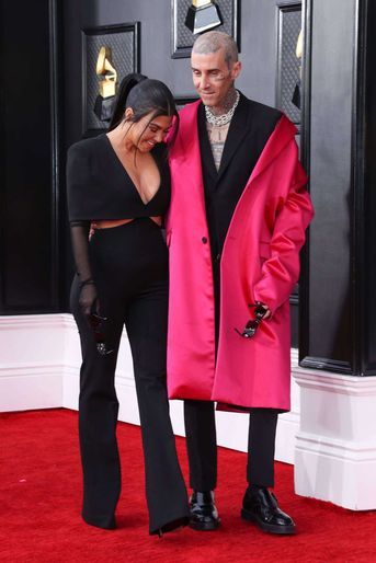 Kourtney Kardashian et son fiancé Travis Barker. 