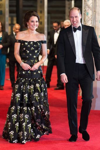 Kate Middleton, duchesse de Cambridge, dans une robe Alexander McQueen à la cérémonie des BAFTA, le 12 février 2017