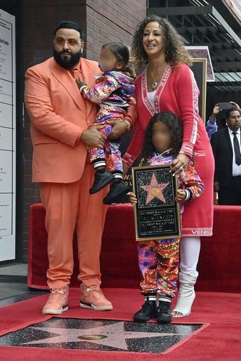 DJ Khaled, sa femme et leurs deux fils.