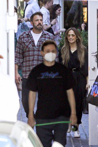 Jennifer Lopez et son fiancé Ben Affleck à Los Angeles, le 23 avril 2022. 