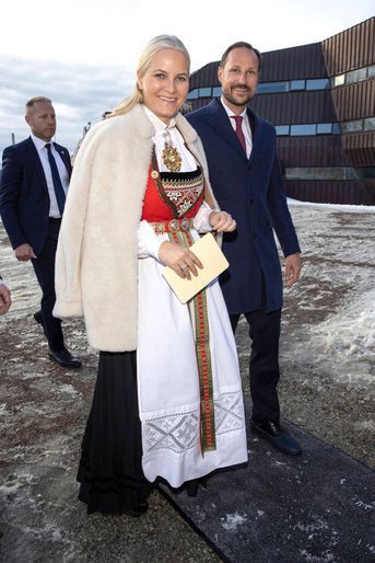 La princesse Mette-Marit et le prince Haakon de Norvège se rendent au musée du Svalbard, le 21 avril 2022