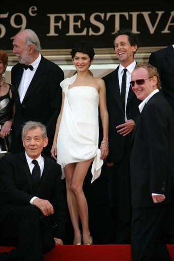 Audrey Tautou en mini robe blanche au Festival de Cannes en 2006. 