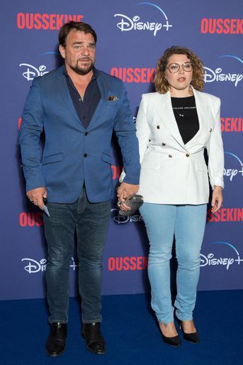 Thierry Godard et Sophie Guillemin Godard - Première de la série Disney+ &quot;Oussekine&quot;, au Grand Rex à Paris, le 9 mai 2022. 