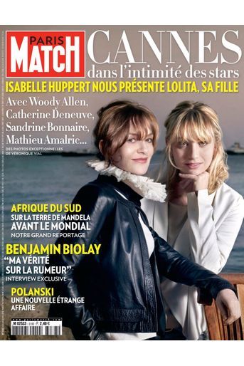 «Cannes, dans l&#039;intimité des stars : Isabelle Huppert nous présente Lolita, sa fille» - Paris Match n°3183, daté du 20 mai 2010