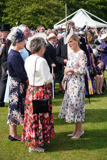 Sophie Rhys Jones, comtesse de Wessex, lors de la Royal Garden Party à Buckingham Palace le 18 mai 2022.