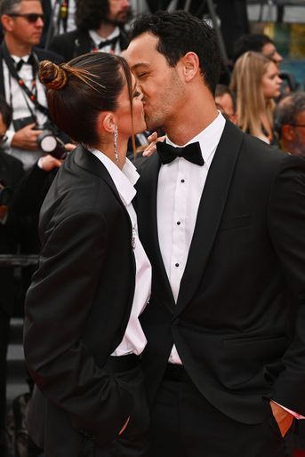 Iris Mittenaere et son compagnon Diego El Glaoui lors du Festival de Cannes 2022, le 18 mai.